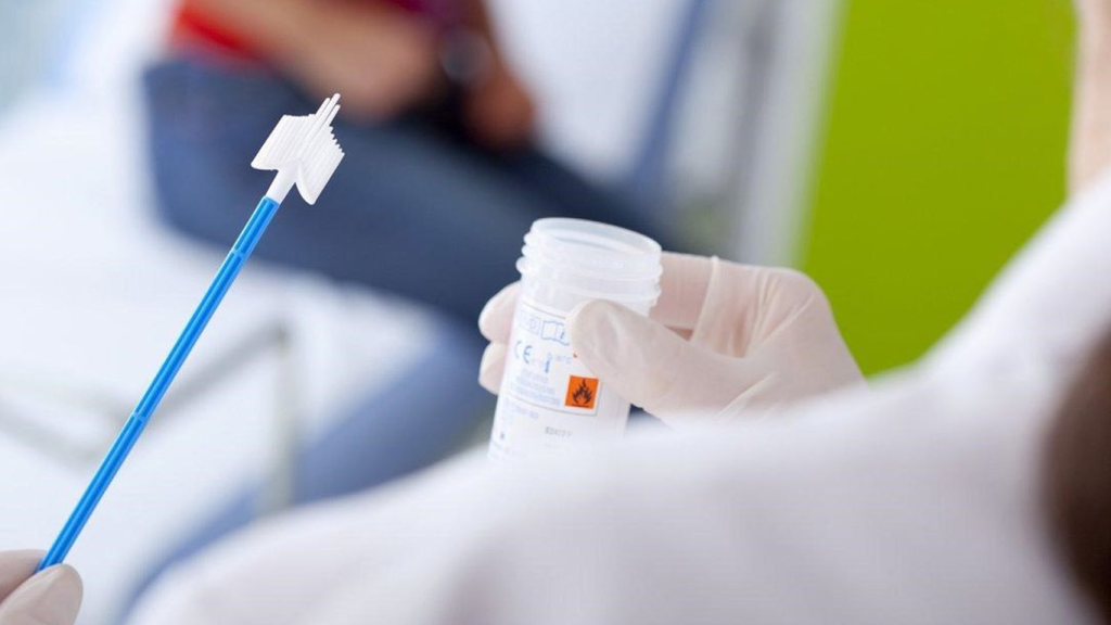 پاپ اسمیر کی انجام میشود